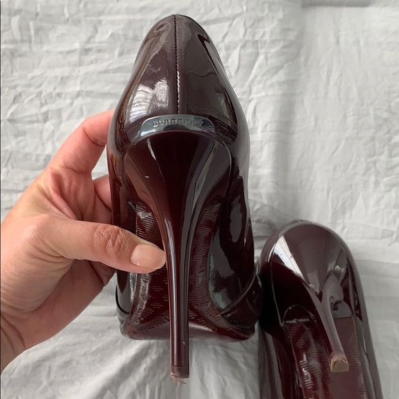 Authentic Burberry patent leather heels 37 - Picture 3 of 4